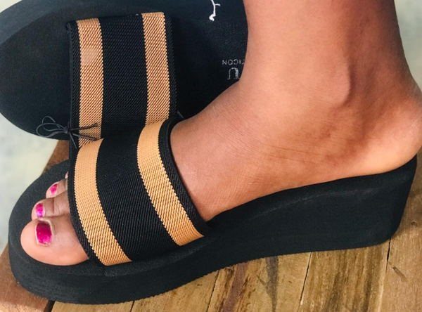 slippers