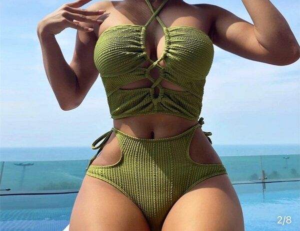 Bikini/ swimwear