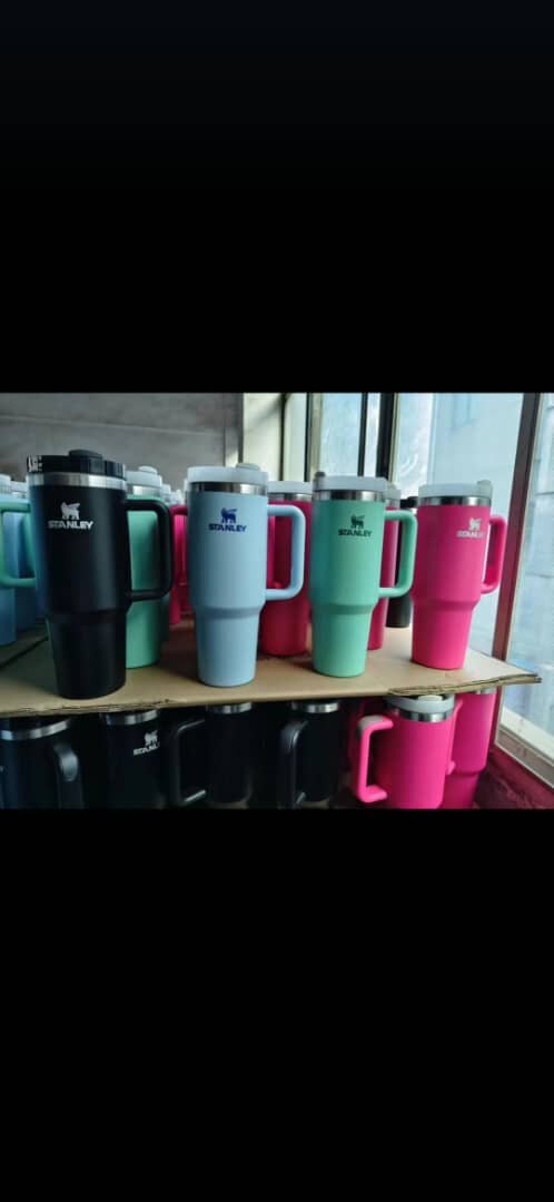 Large capacity tumblers