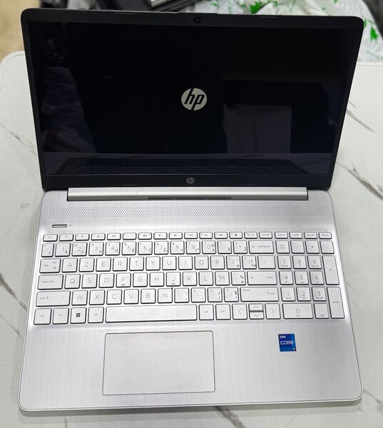 hp laptop i7 12th génération