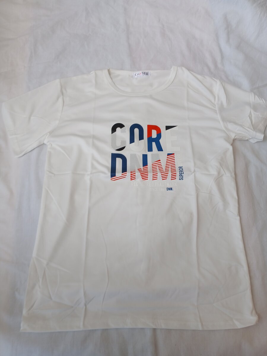 T-shirt et pull de haute qualité ️️