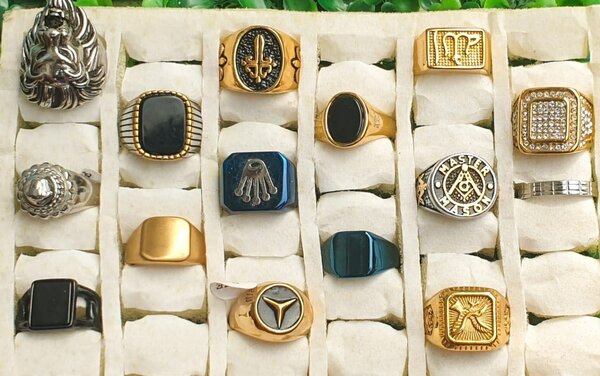 Solid rings for men