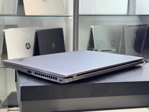 Lenovo Thinkpad X13