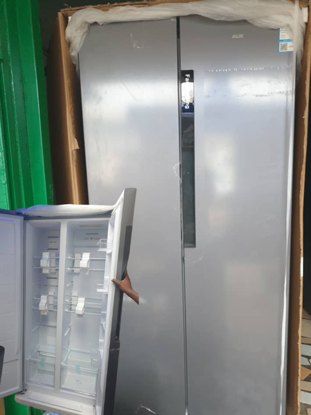 Side by side Aux fridges 450L