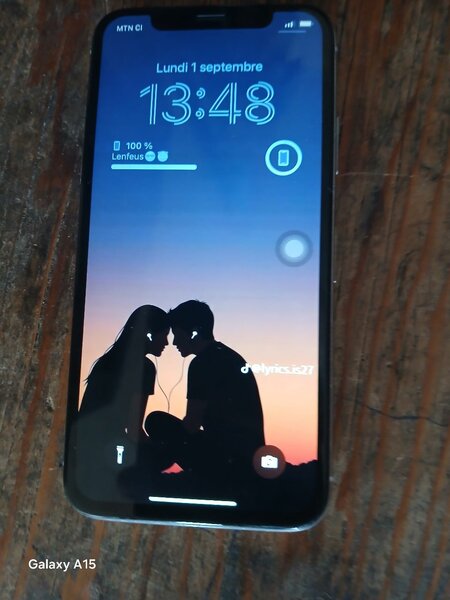 iPhone X moderne 64 Go