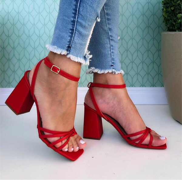 Quality cute heel