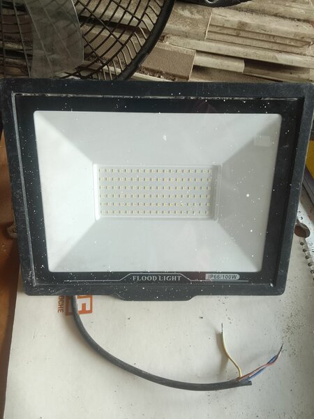 Projecteur LED extérieur