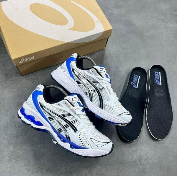 ASICS SNEAKER