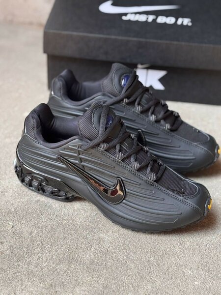 Nike hot step black