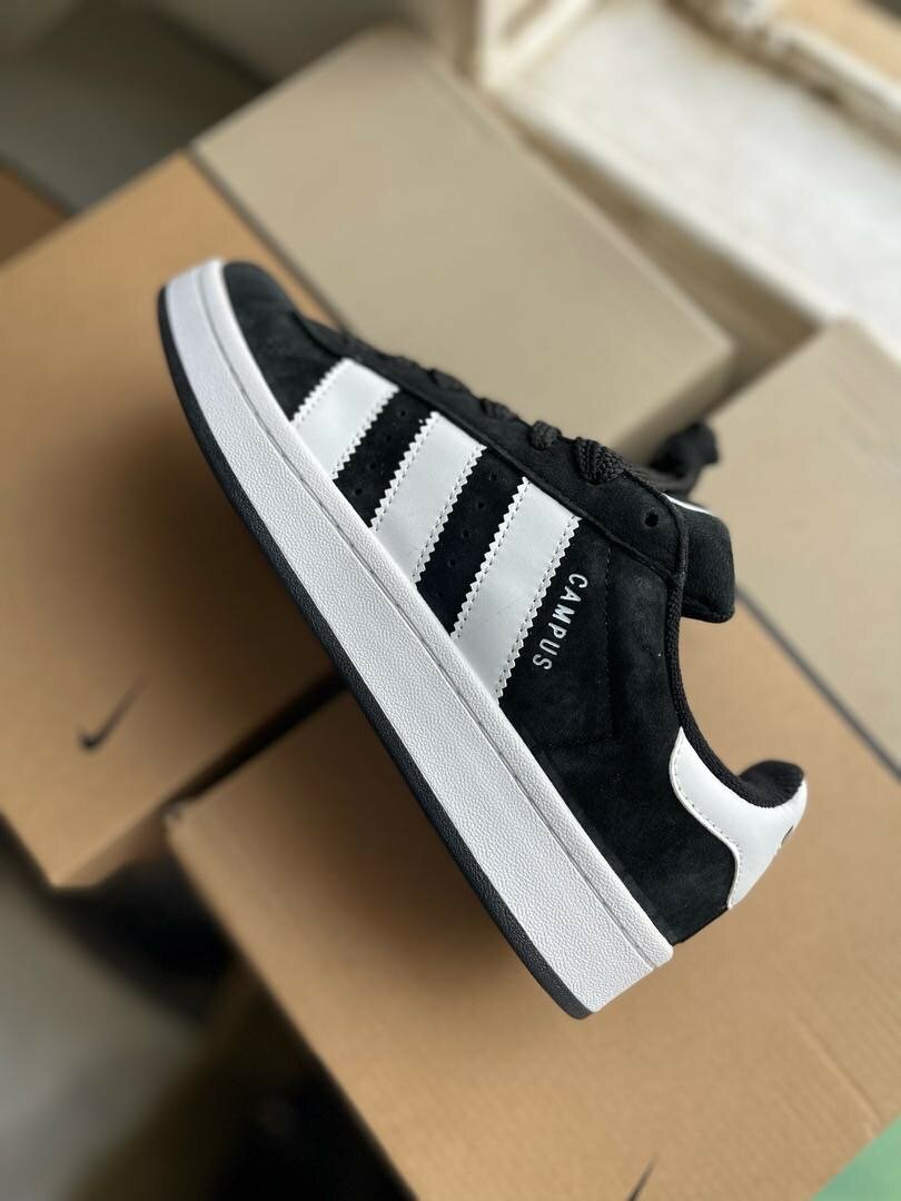 Adidas campus