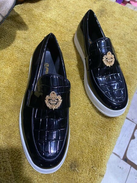 Dressing  shoe