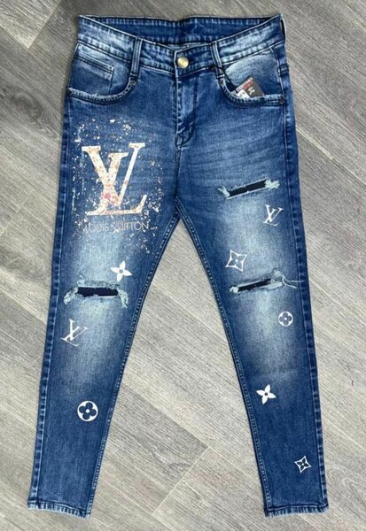 Baggy jeans