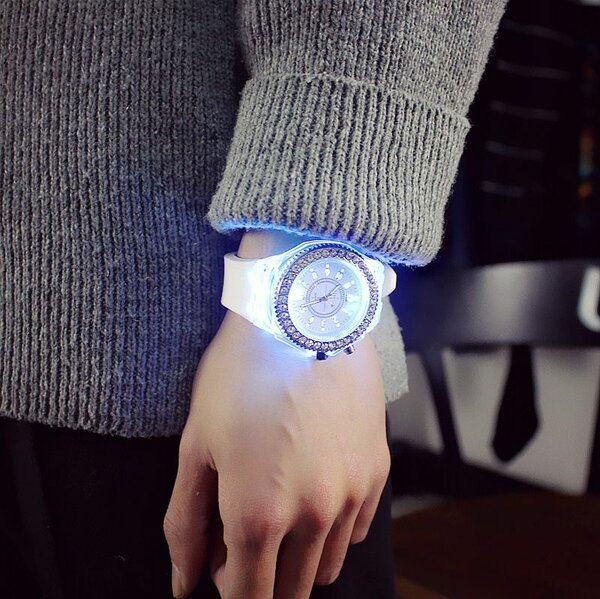 Montre LED cristal élégante