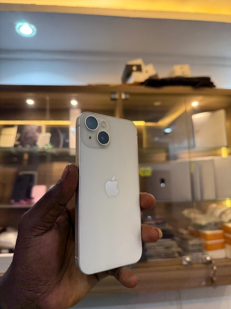 iPhone 14