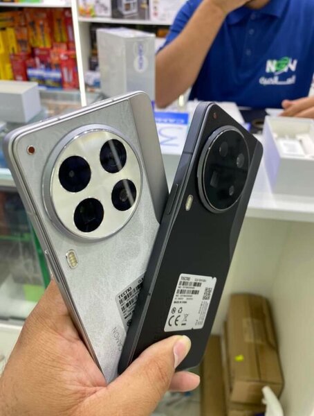 Tecno camon 30