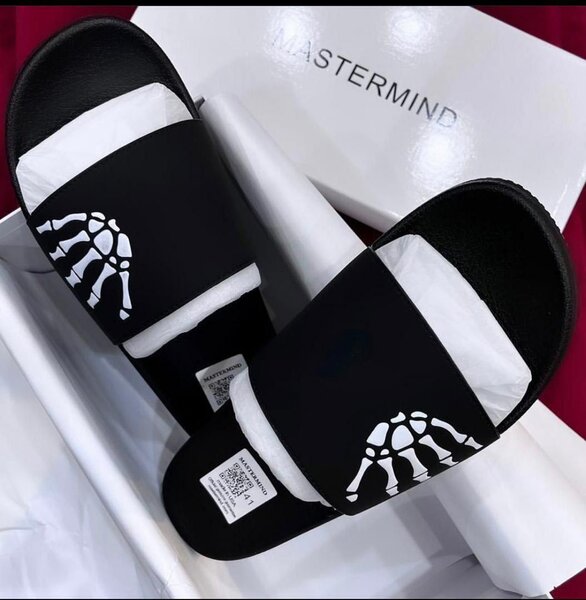 Men slippers