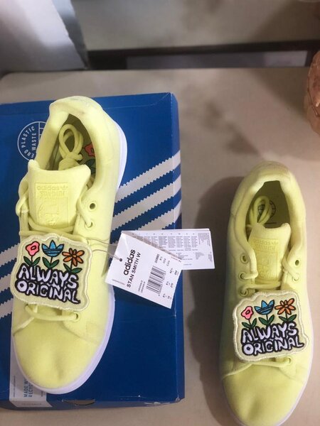 ADIDAS