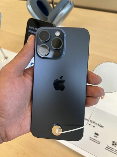 iPhone 15