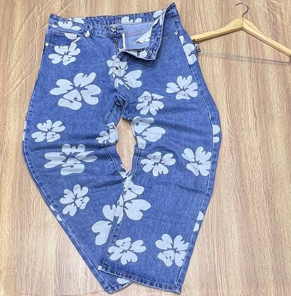 Baggy jeans