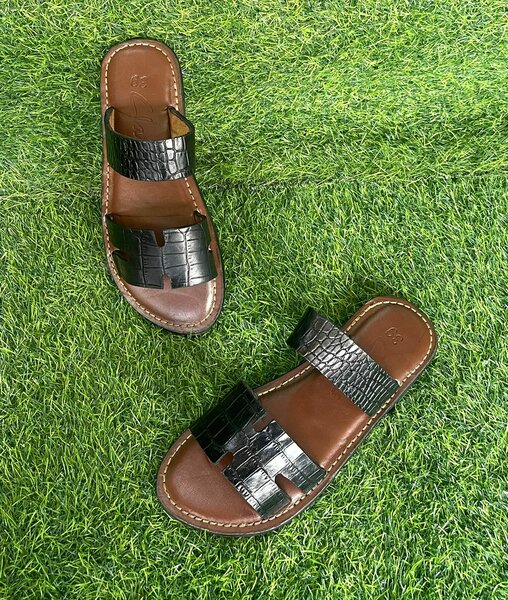 Sandales en cuir homme élégantes