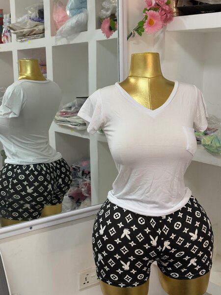 Body-con tops
