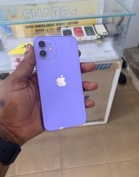 iPhone 12