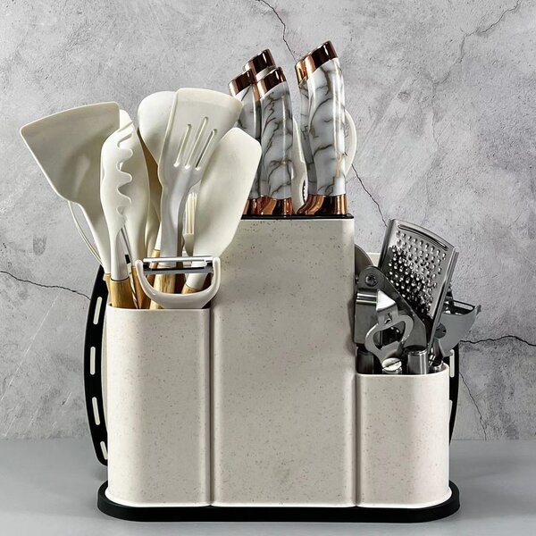 26 piece kitchenware set