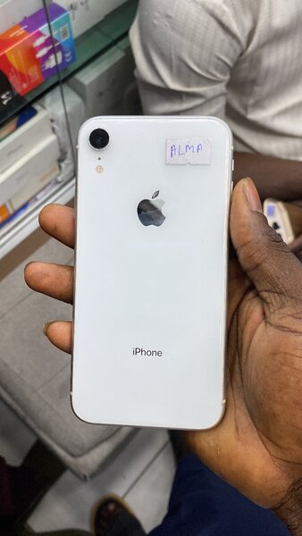 iPhone XR