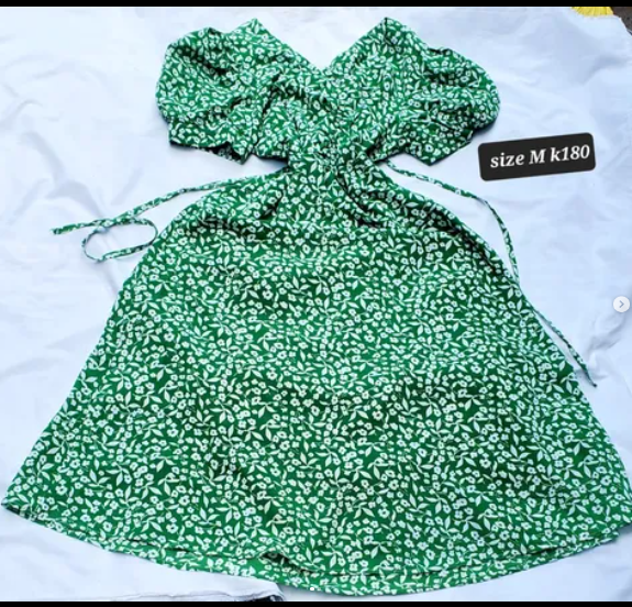 green dress