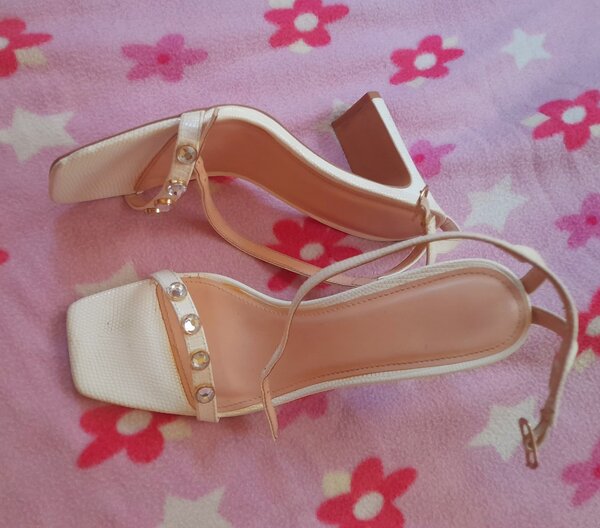 Sandal heel