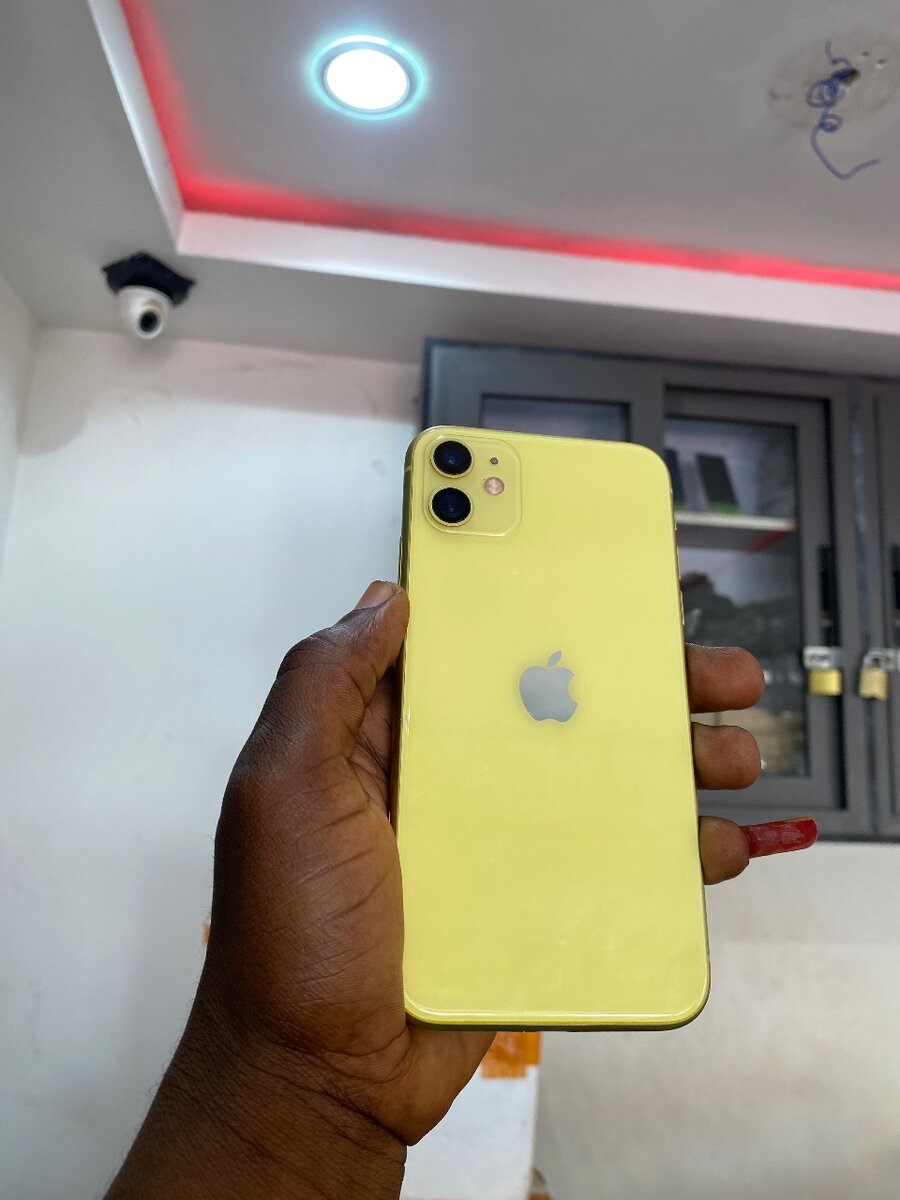 iPhone 11