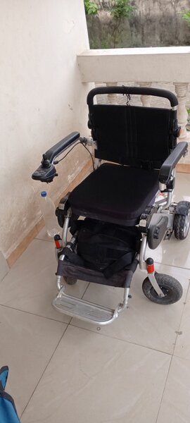 Fauteuil roulant électrique