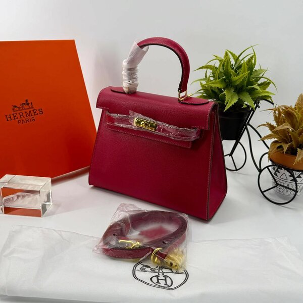 HERMÈS BAG
