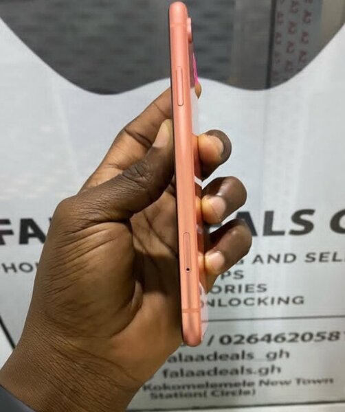 iPhone XR