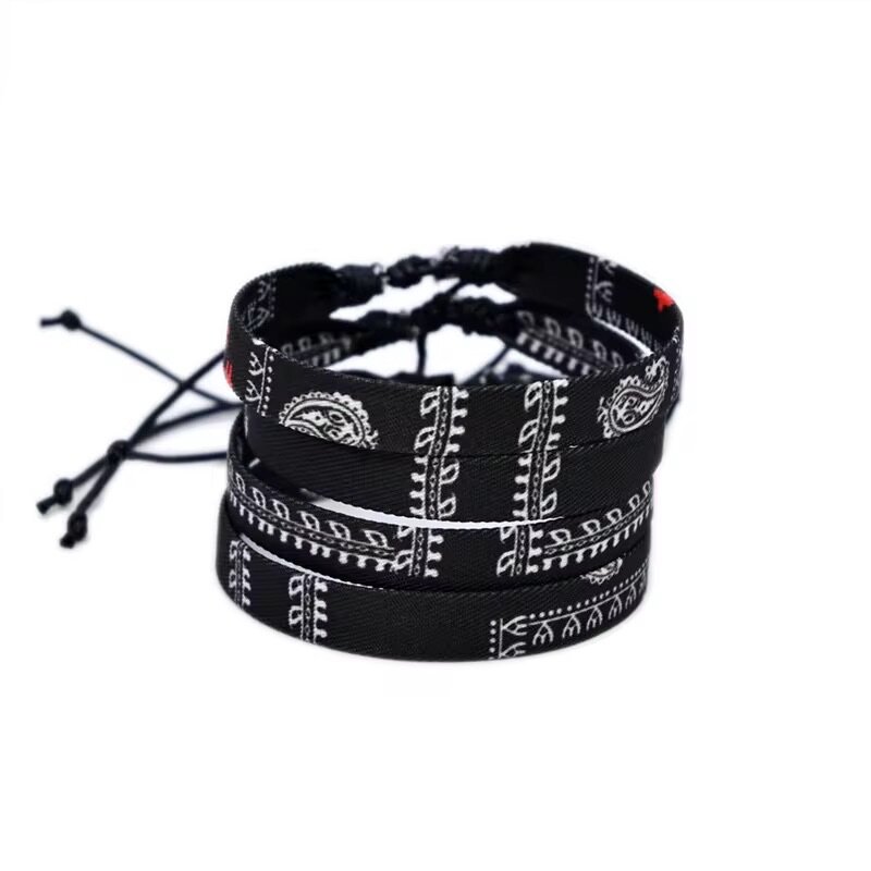 Bracelet en tissu multicolore