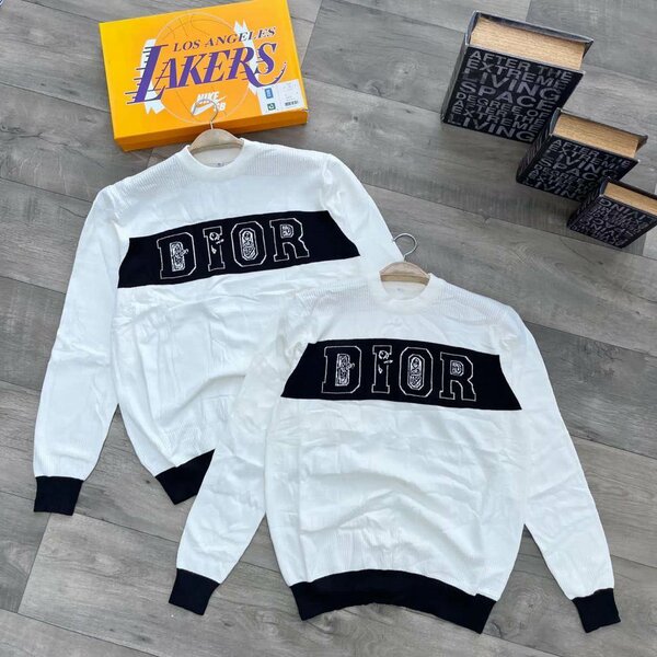 SWEATSHIRTS