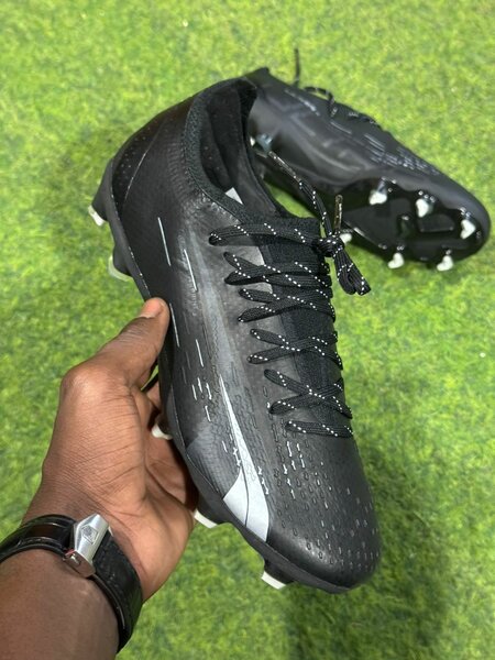 Chaussures de Football Elite Noires