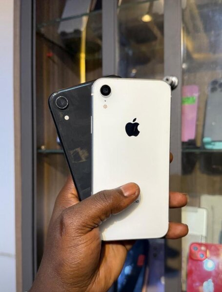 iPhone XR