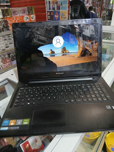 Ordinateur portable Lenovo