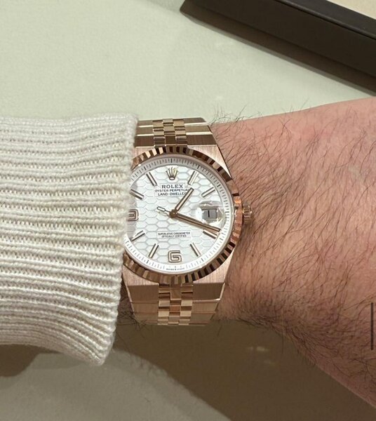 Montre homme luxe acier rose