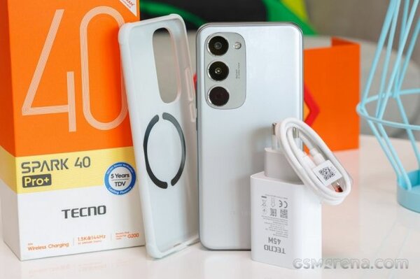 TECNO SPARK 40PRO+ 128GB/8+8GB