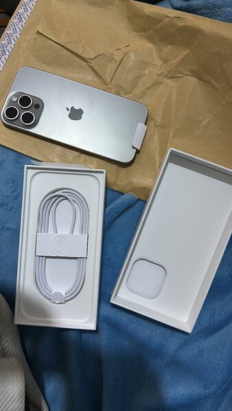 iPhone 16 Pro Max
