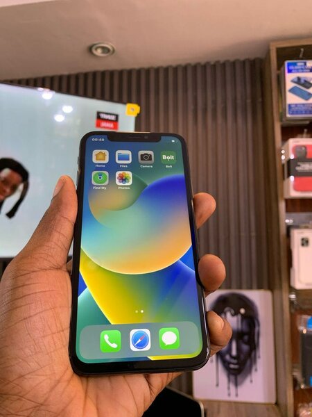 XR 128gb unlocked