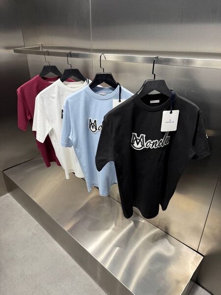 Mens top