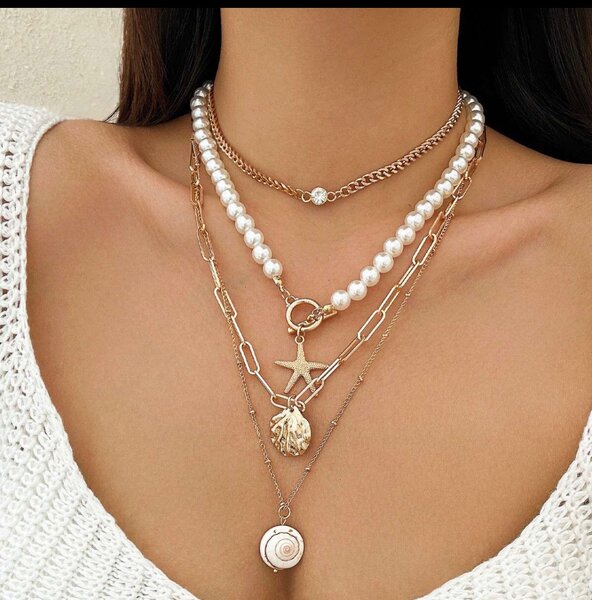Beaded necklace set