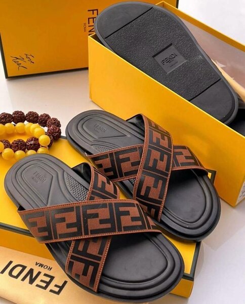 FENDI SLIPPER
