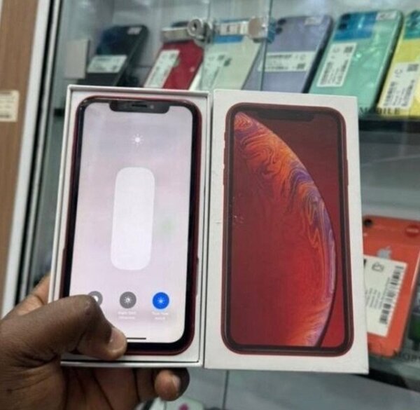 iPhone XR Rouge