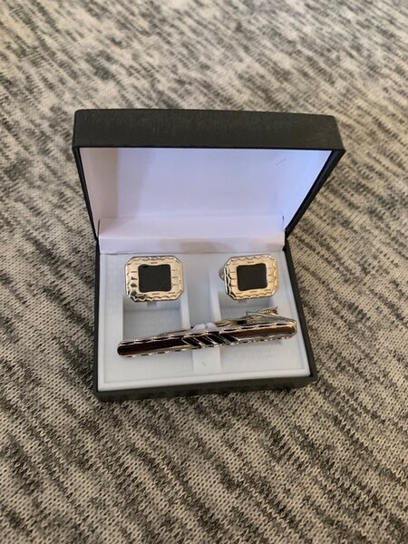 Cufflinks