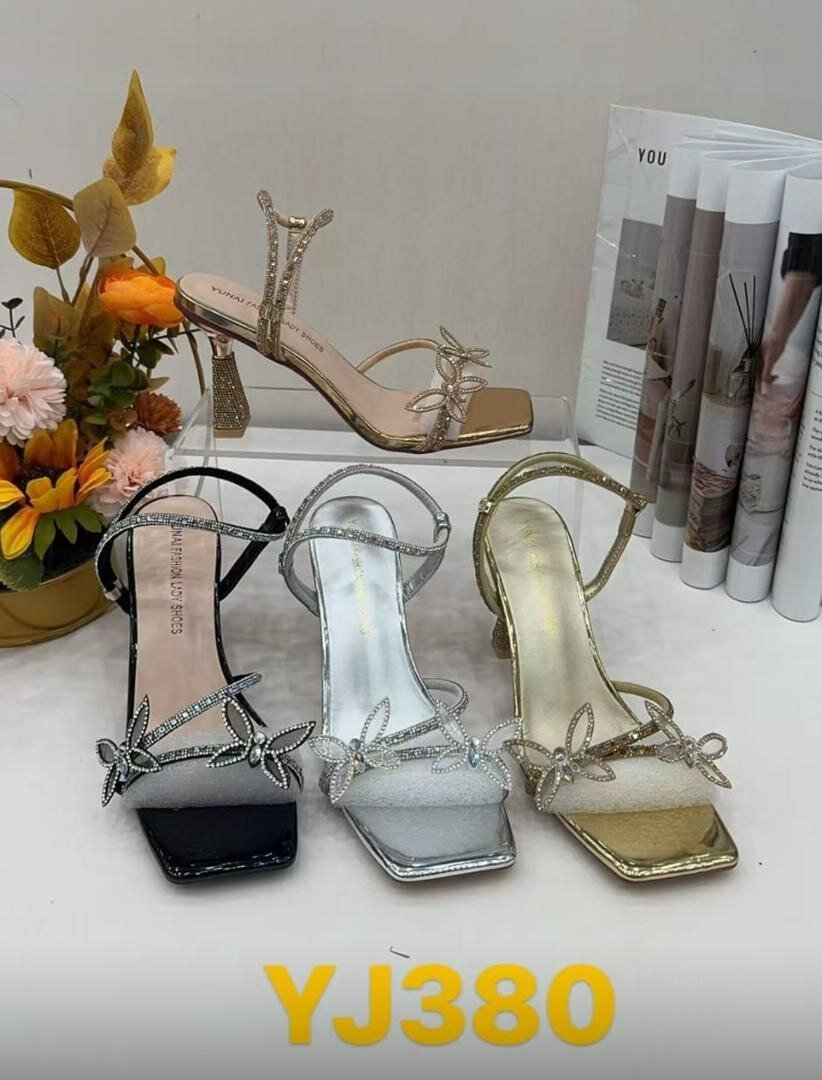 Chaussures fermées à talons