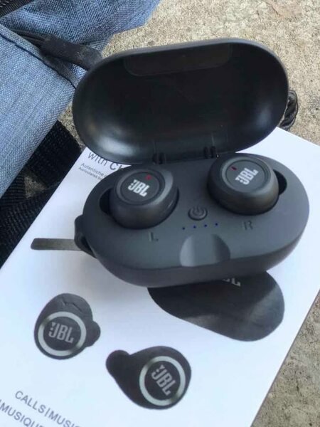 JBL X8